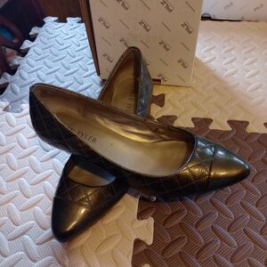 Women's Black Quilted Flats